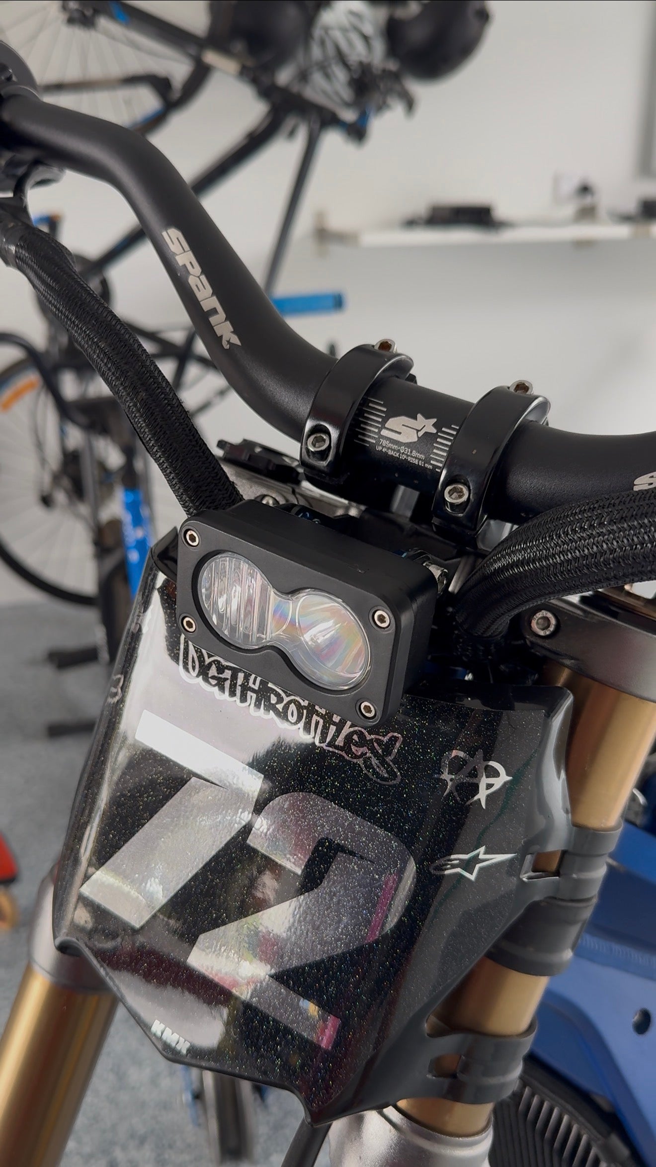 ogthrottles™ Battery Powered Baja Styled Light